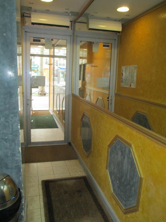 Central Hotel パリ エクステリア 写真